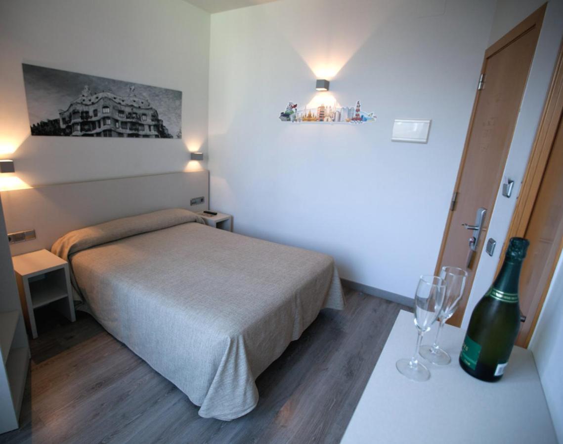 Ciutat De Sant Adria Hotel