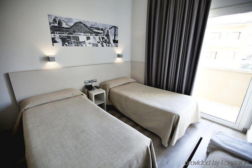 Ciutat De Sant Adria Hotel