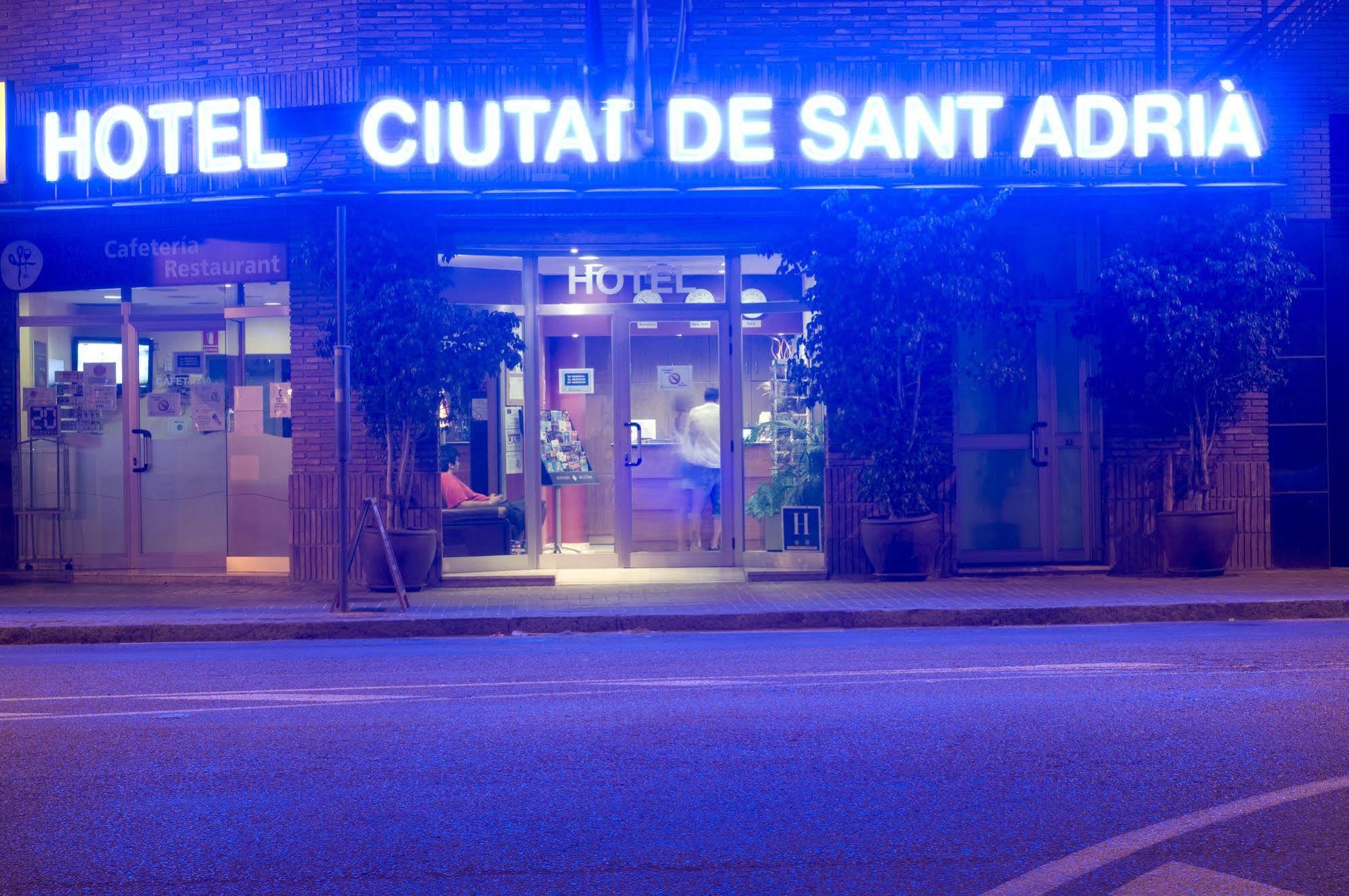 Hotel Ciutat De Sant Adria 2*